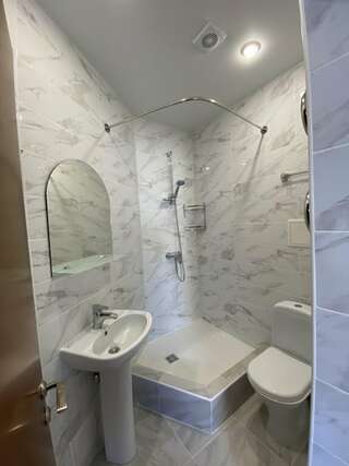 Гостиница Заря Лазаревское Бюджетный трехместный номер-7